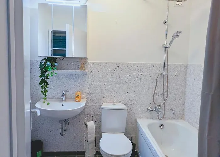 Lejlighed Modern Flat With Elevator/balcony/parking *